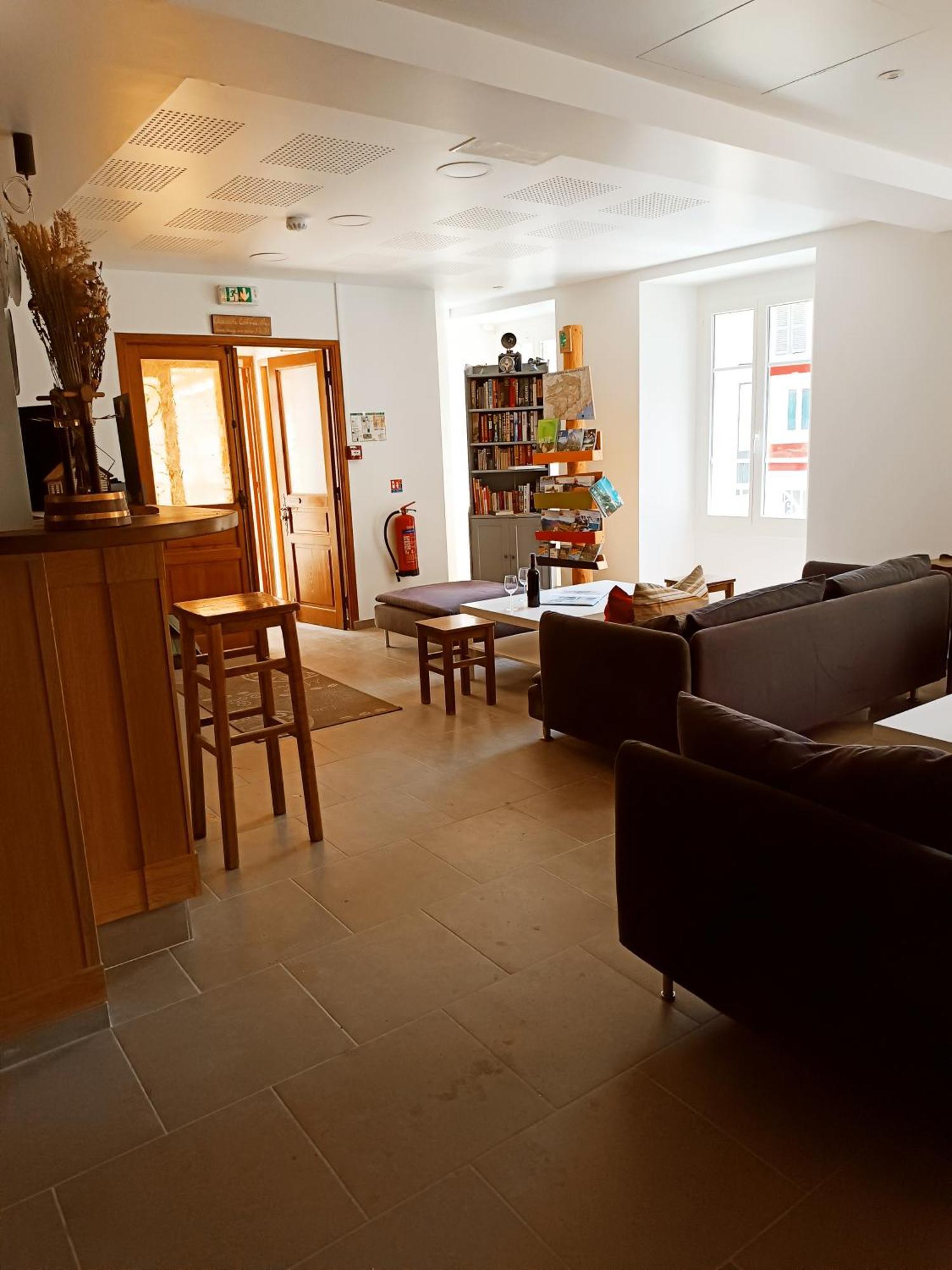 Auberge De Calendal Hotel Aiglun  Bagian luar foto